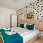 Mono With Free Parking Apartment
