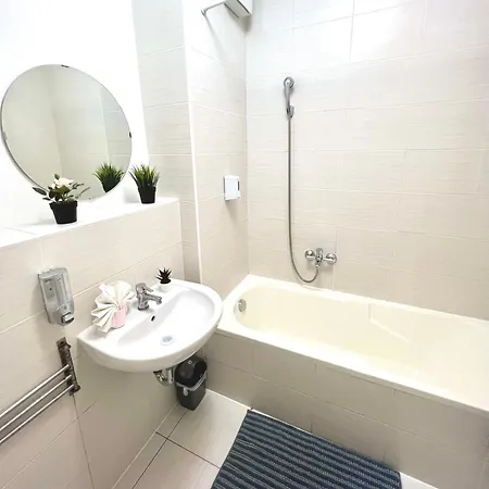 Mono With Free Parking Apartment Budapest