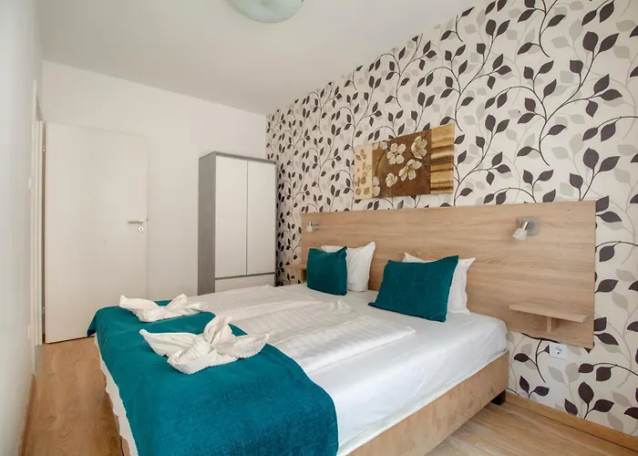 Mono With Free Parking Daire